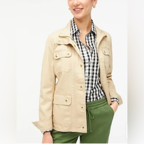 ❥𝐉.𝐂𝐑𝐄𝐖: Downtown Field Jacket - Biege - Picture 3 of 9